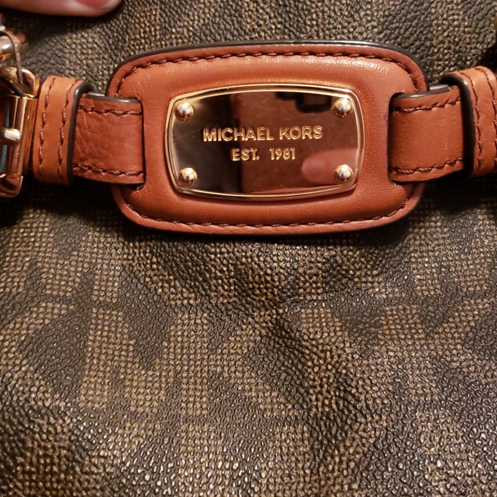 Michael Kors purse - Picture 3 of 3